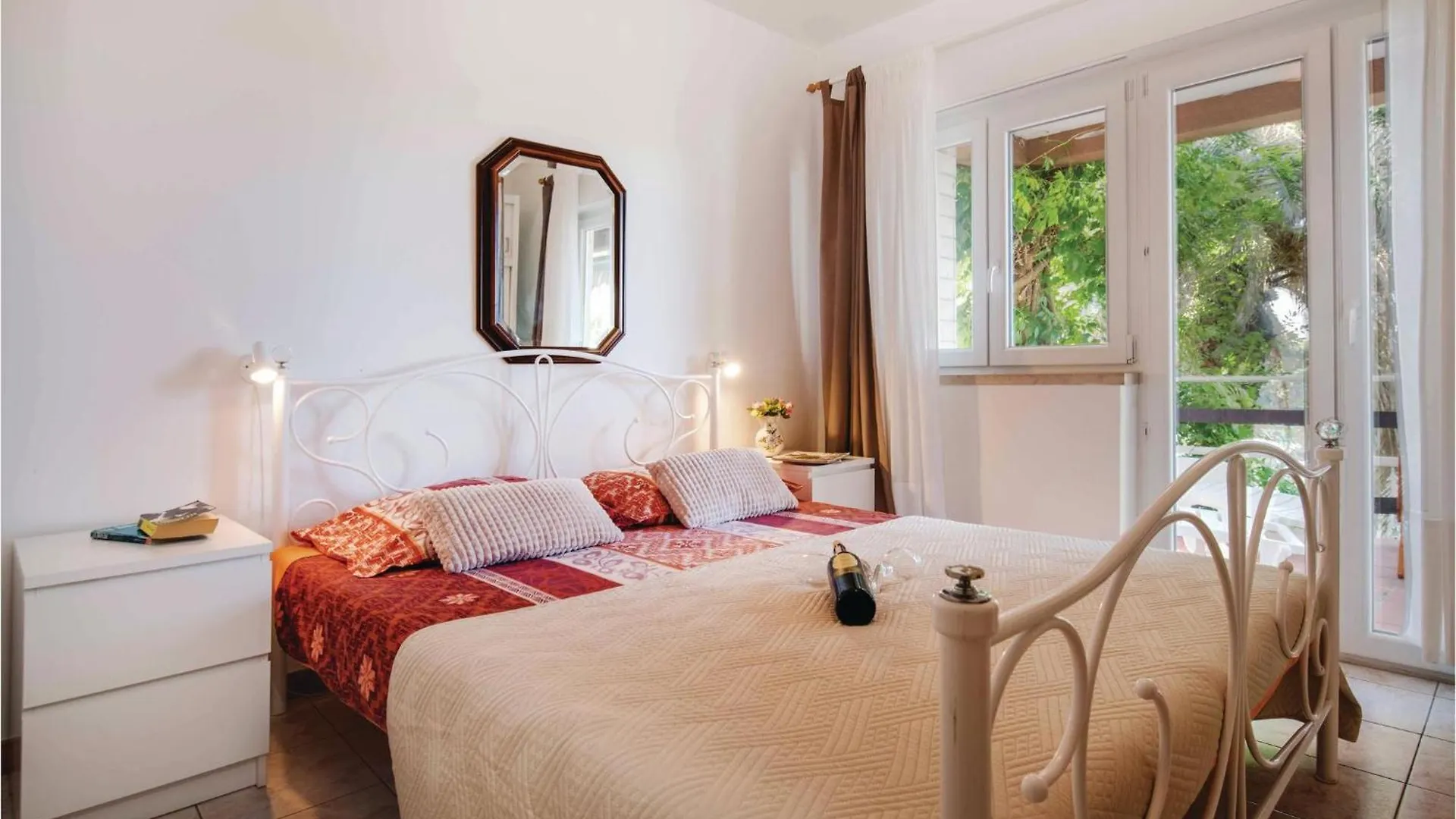 Amazing Apartment In Pula With House Sea View