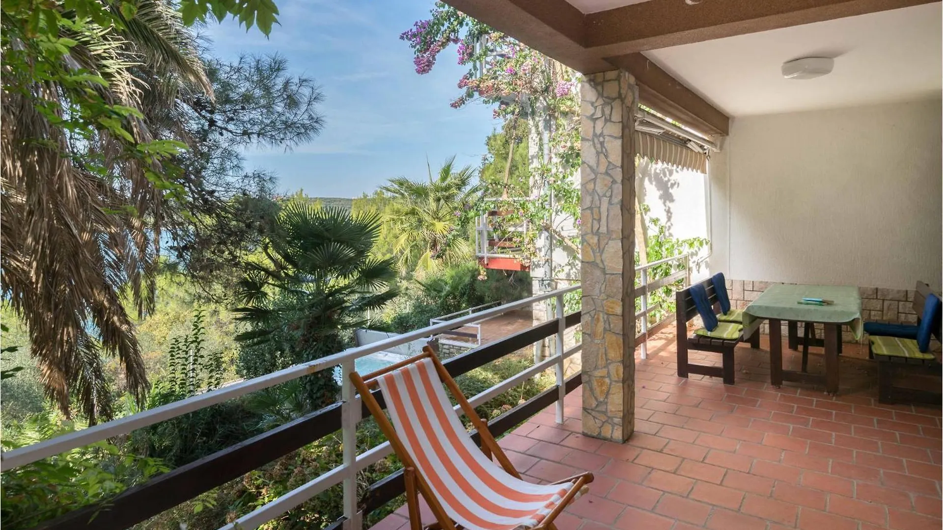 Amazing Apartment In Pula With House Sea View