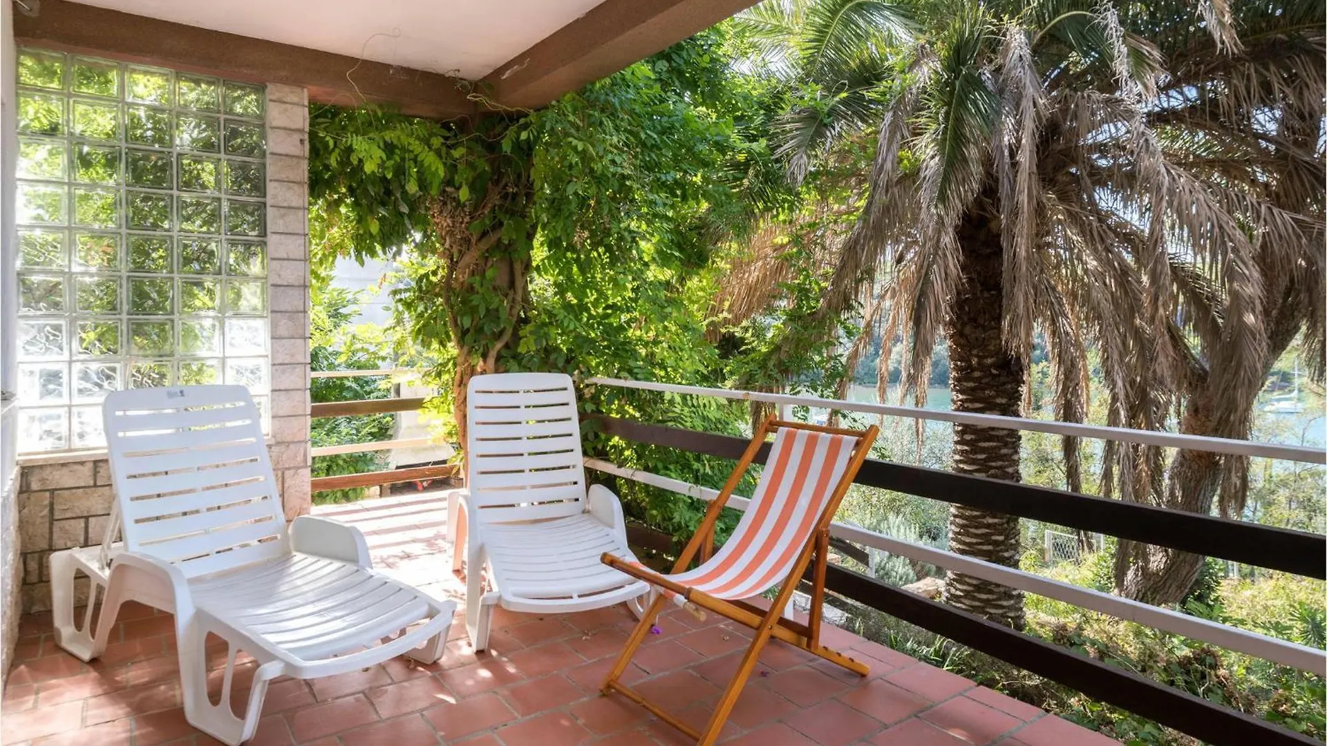 Amazing Apartment In Pula With House Sea View